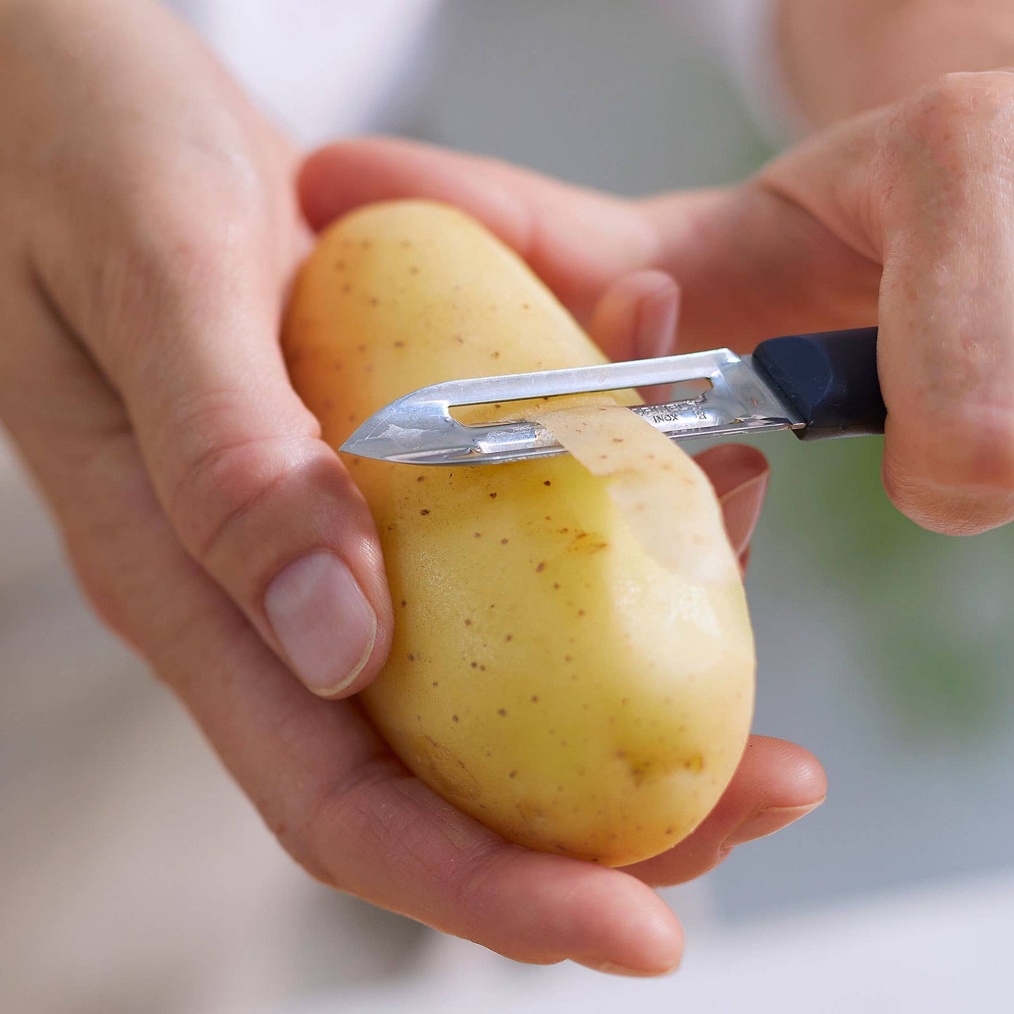 "Les Essentiels +" Dishwasher Safe Kitchen Knife Collection