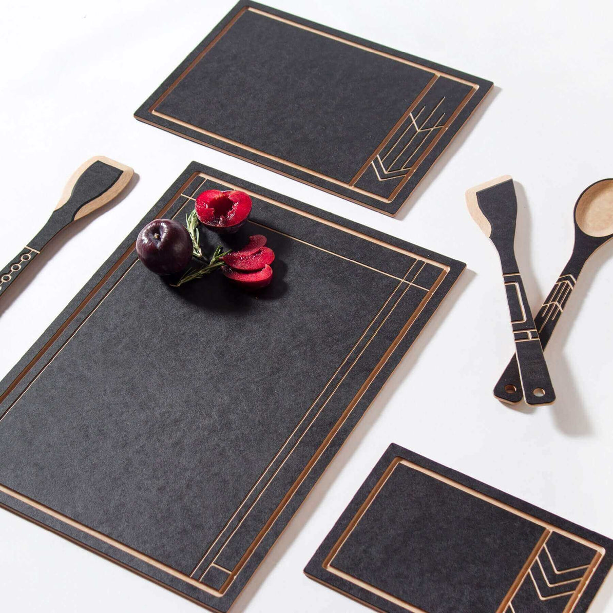 Frank Lloyd Wright Cut & Serve Board 9.75" x 6.875"