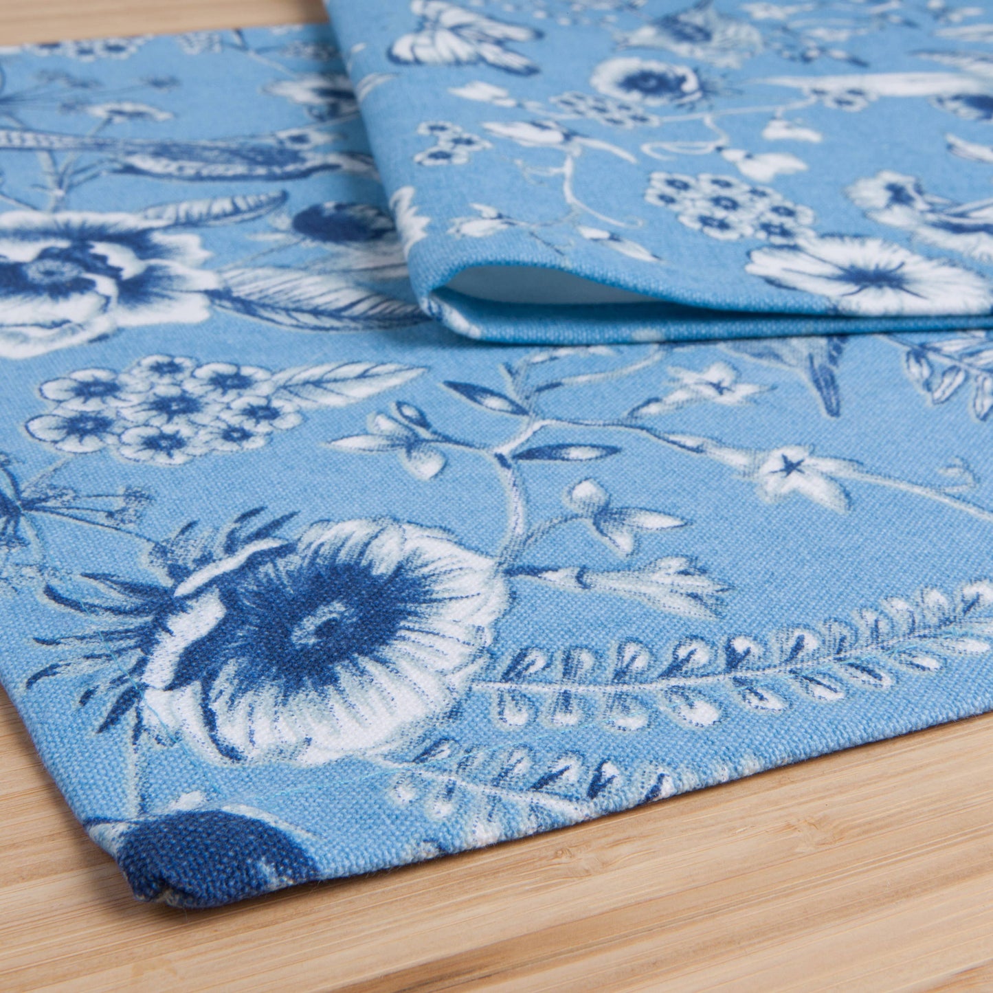 Juliette Table Runnery