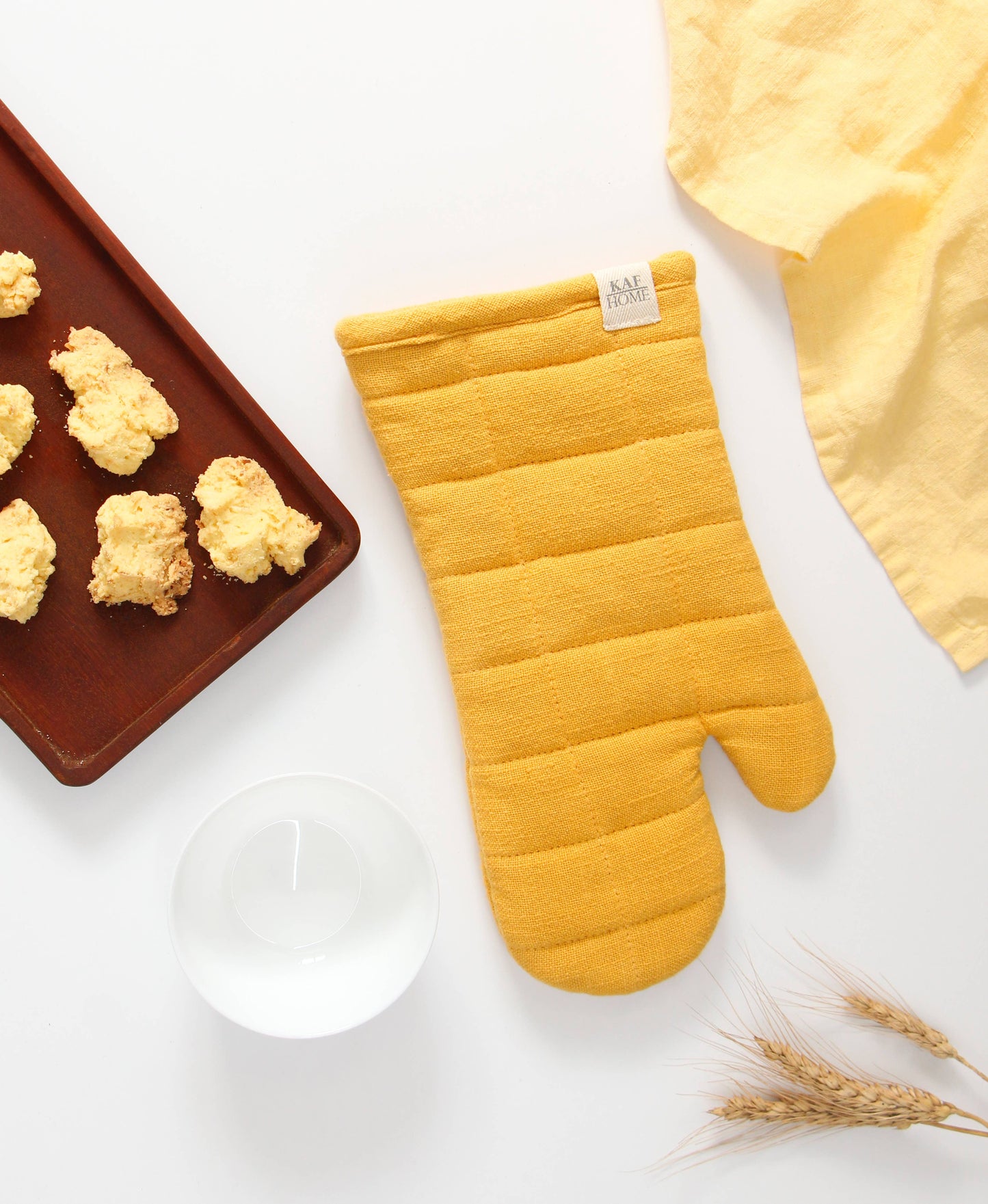 KAF Home Monaco Quilted Oven Mitt