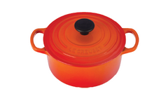 Load image into Gallery viewer, Signature Round Dutch Oven 7.25qt
